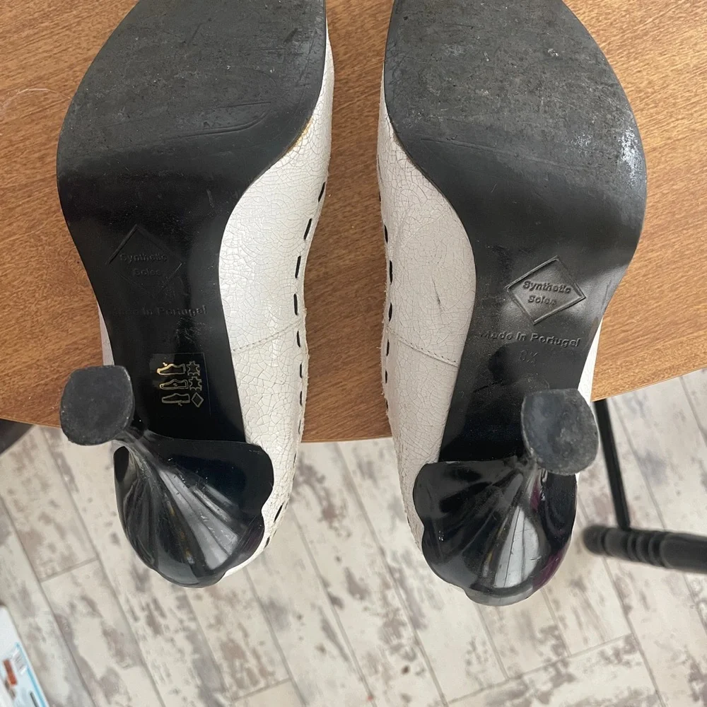 John Fluevog Audrey "Crackle" Black and White Heels - Picture 5 of 8